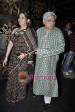 Shabana Azmi, Javed Akhtar at the Launch of Suzanne Roshan_s The Charcoal Project in Andheri, Mumbai on 27th Feb 2011 (101).JPG
